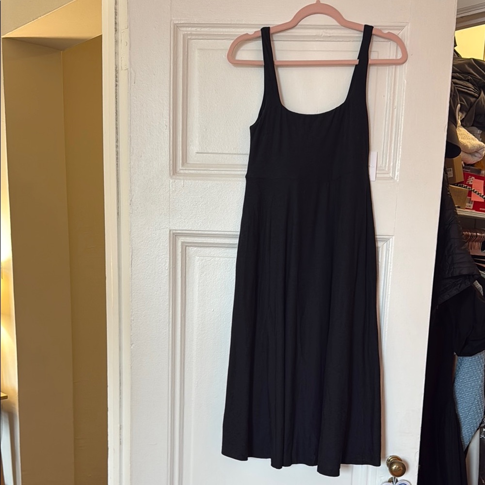 Beyond Yoga Featherweight At The Ready Square Neck Dress